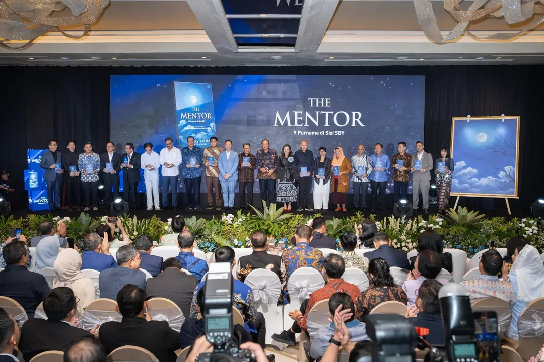 The Mentor: 9 Purnama di Sisi SBY,  dari Pacitan hingga Stanford
